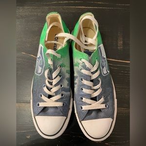 Size 7.5 women’s converse Seattle Seahawks custom painted shoes.